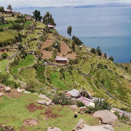 Taquile Hospedaje Mario Huillanopampa Eksteriør bilde